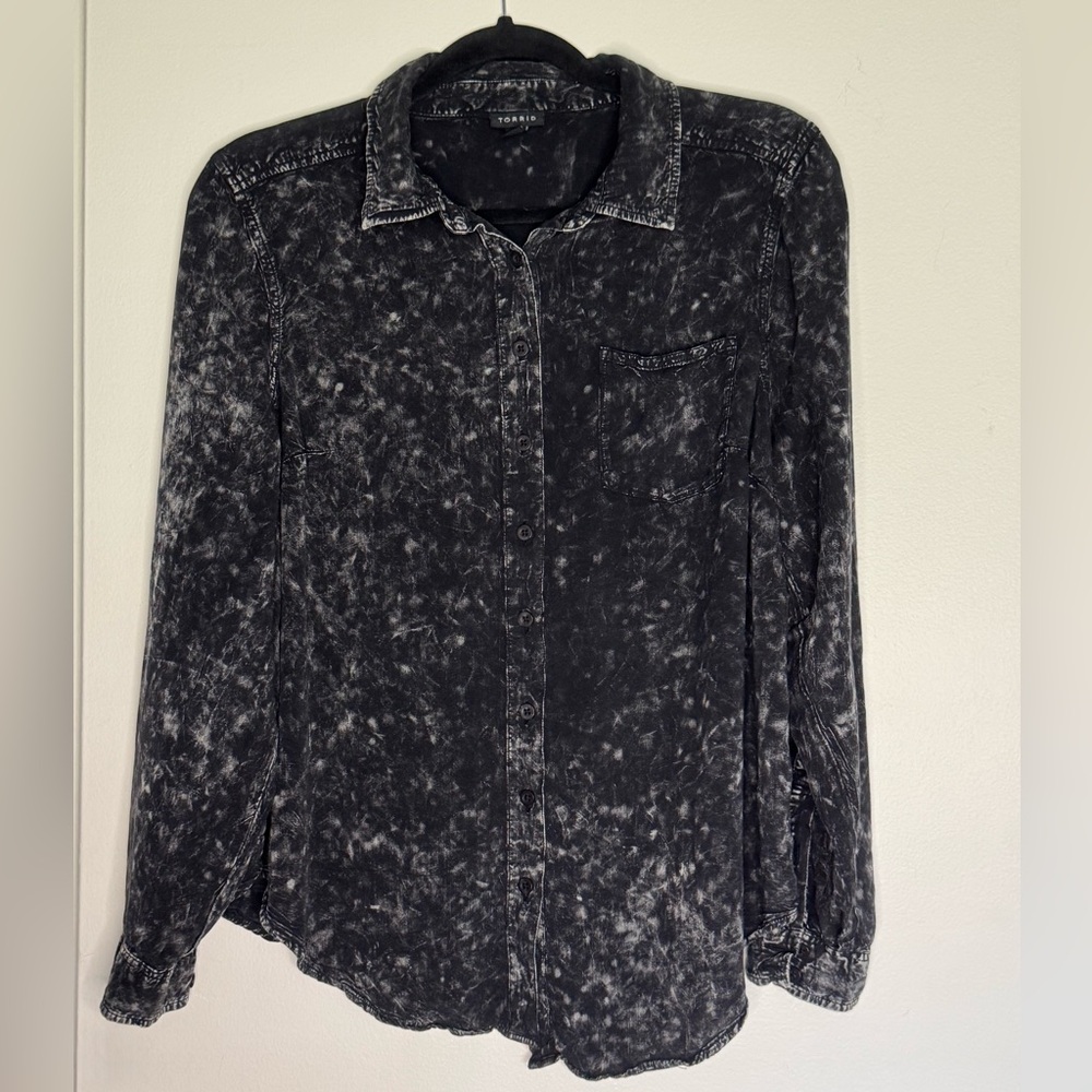 TORRID Lizzie Rayon Black Twill Button-Up Long Sleeve Shirt Plus Size 00